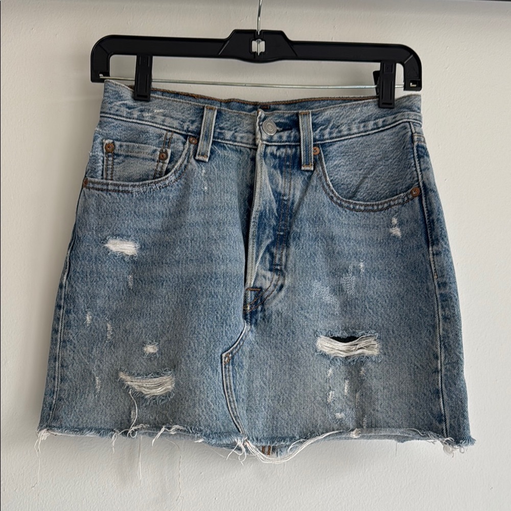 Levi's Icon Denim Blue Mini Skirt Casual Distressed